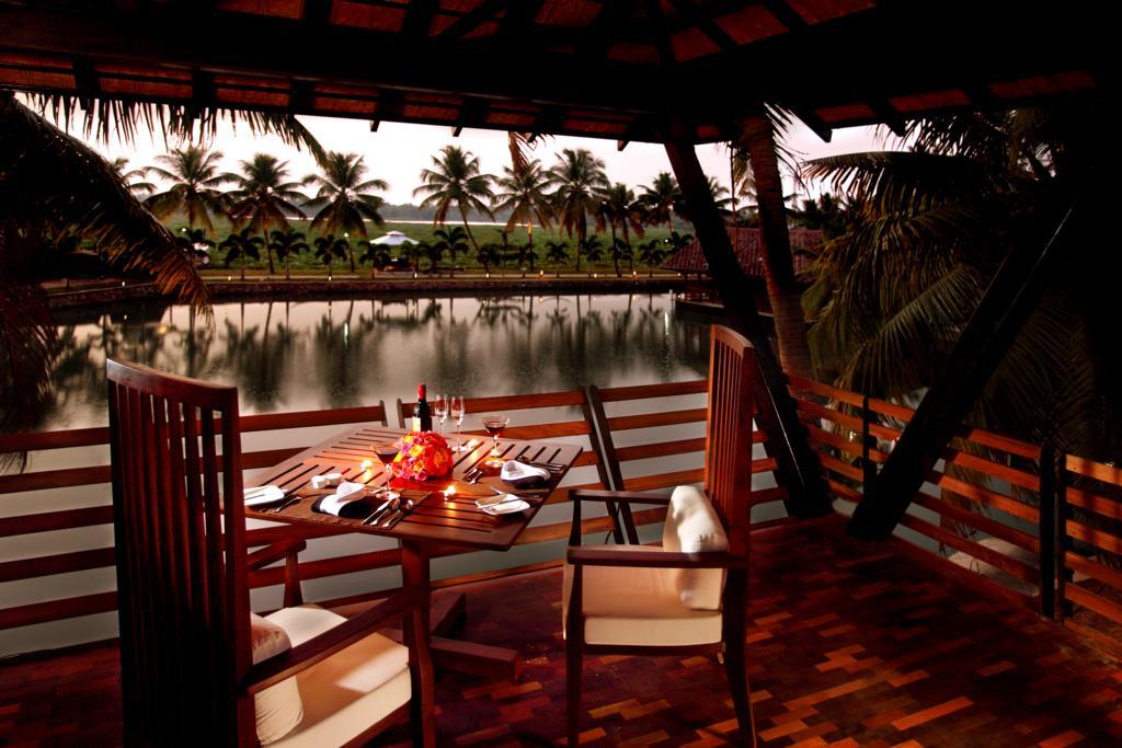 Vasundhara Sarovar Premiere Alappuzha ภายนอก รูปภาพ