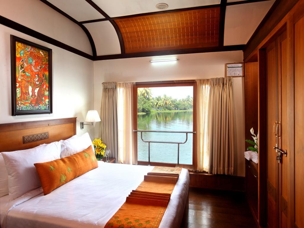 Vasundhara Sarovar Premiere Alappuzha ภายนอก รูปภาพ