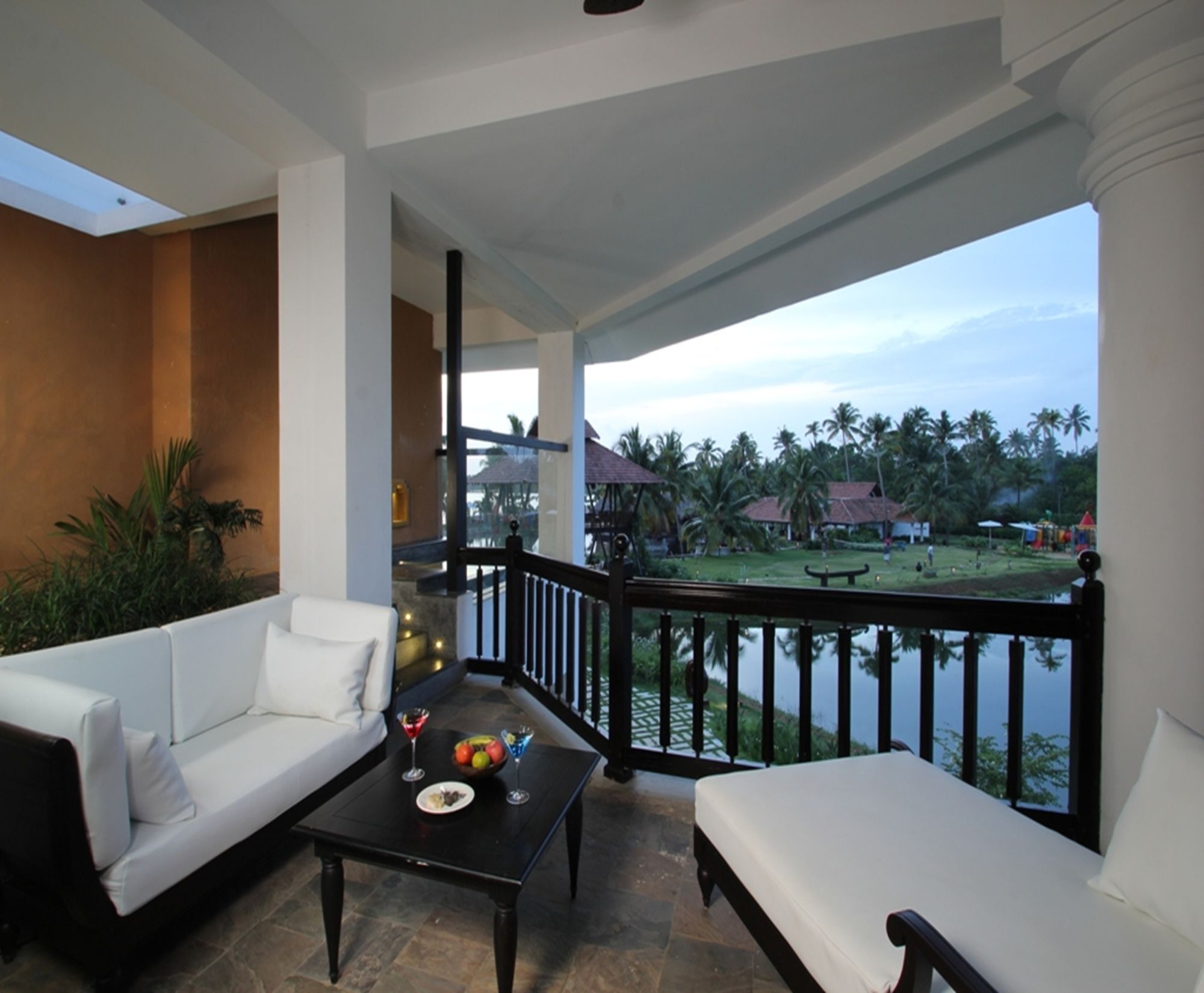 Vasundhara Sarovar Premiere Alappuzha ภายนอก รูปภาพ