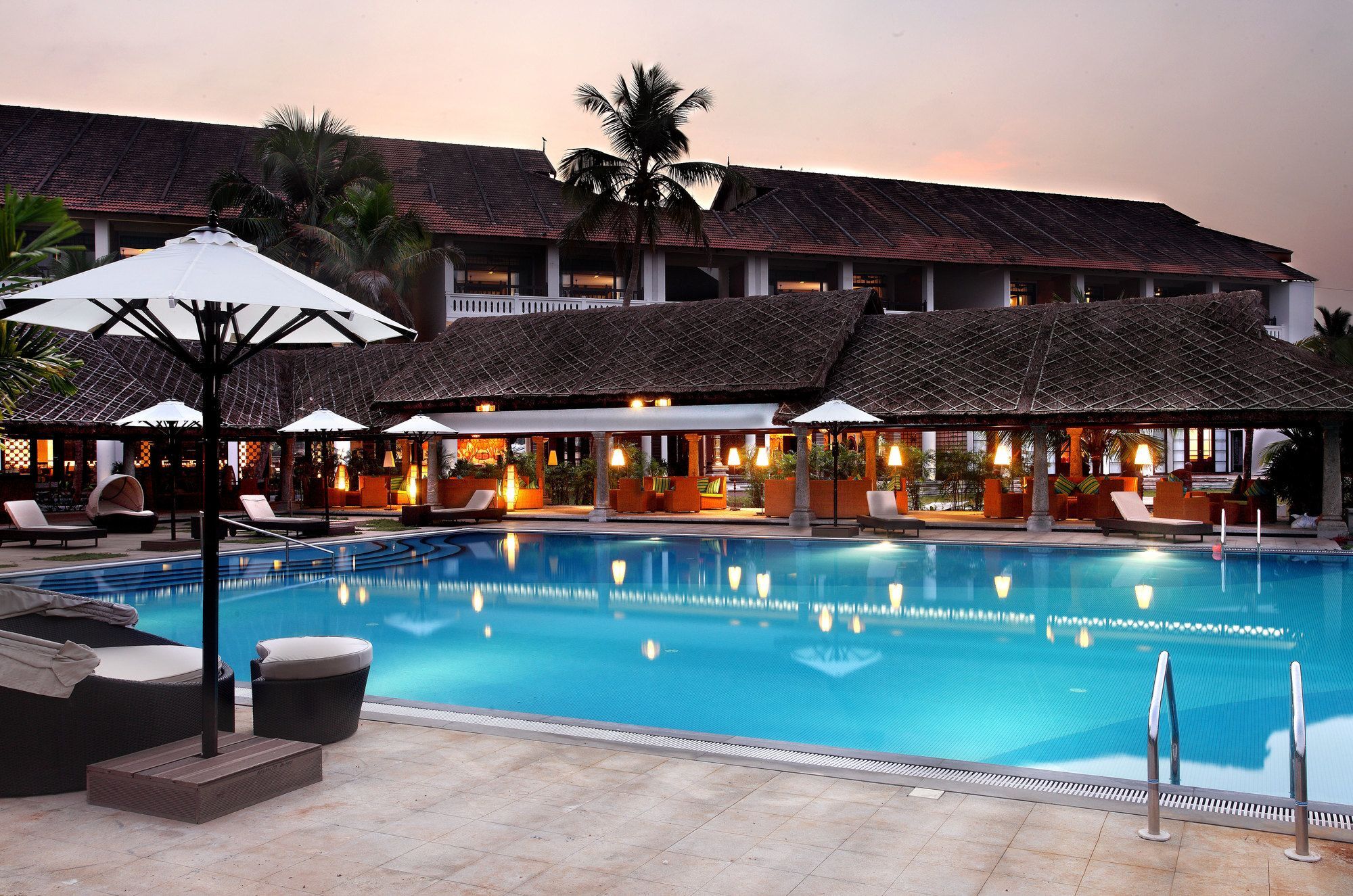 Vasundhara Sarovar Premiere Alappuzha ภายนอก รูปภาพ